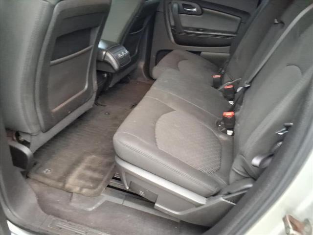 2011 Chevrolet Traverse LT w/1LT