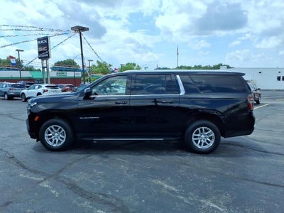 2023 Chevrolet Suburban LT
