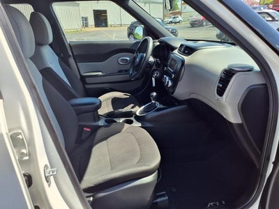 2017 Kia Soul Base